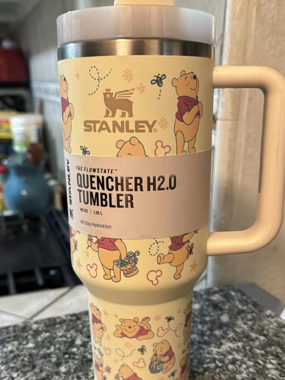 Stanley Quencher H2.0 Tumbler - Disney Winnie the Pooh Yellow